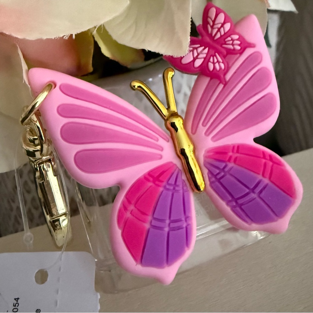 🆕🪷 BATH & BODY WORKS “PINK BUTTERFLY” POCKETBAC HOLDER W/CLIP. NEW WITH TAGS. - Picture 6 of 8